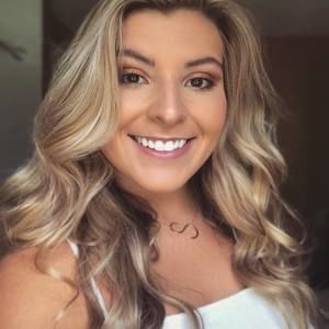 Meet your Posher, Sophia